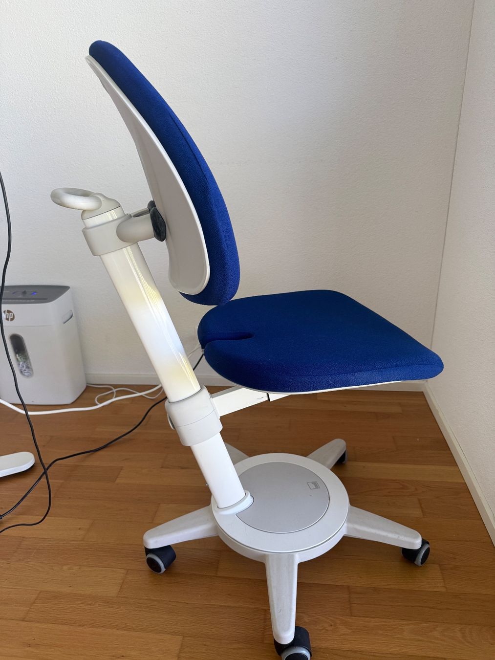 Chaises: Moll Premium Ergonomischer Schreibtischstuhl Mitwachsend – D'occasion à Lenzburg par Reniss_ 3