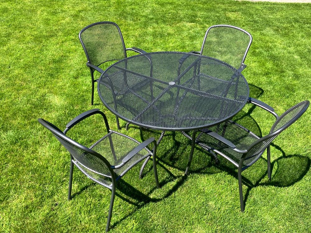 Gartentisch rund aus Streckmetall mit 4 Stühlen Kaufen auf Ricardo
