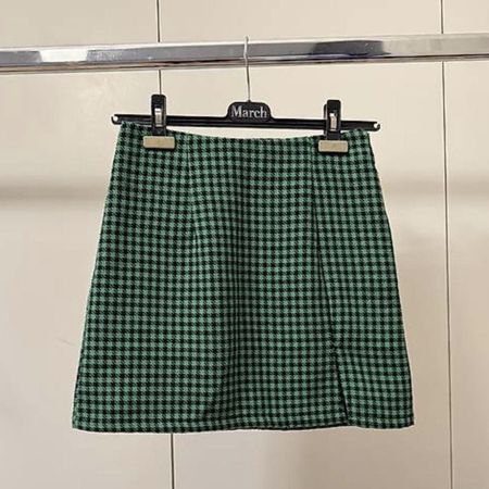 GREEN PLAIDED SKIRT🪴