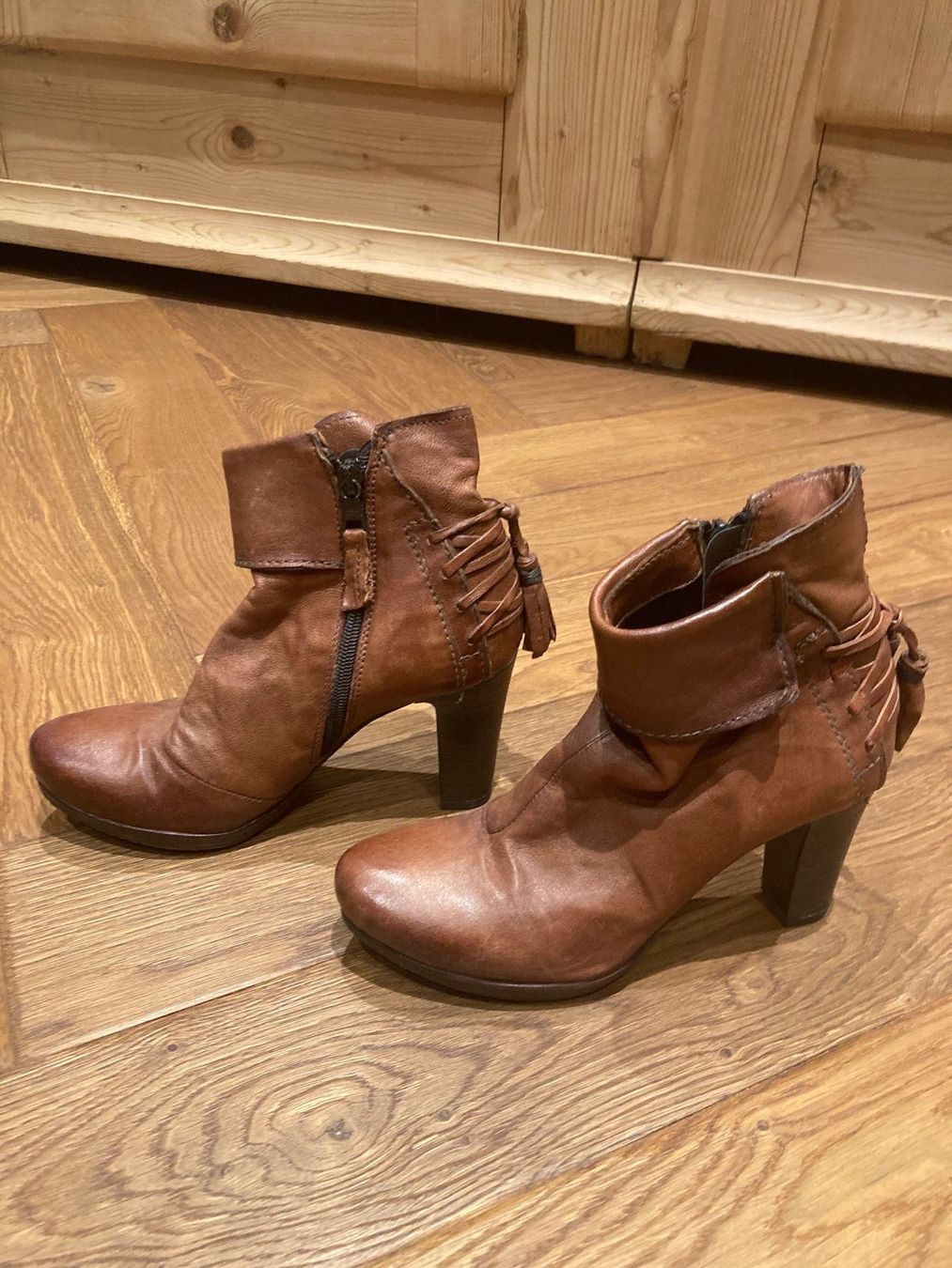 Damenschuhe: Stiefeletten – Gebraucht aus Rorschach von Loonimuh