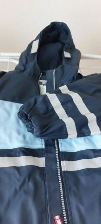 Regenjacke Grösse 86/92 gefüttert zu verkaufen