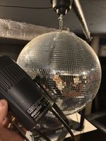Spiegelkugel 40 cm mit LED Scheinwerfer Pinspot