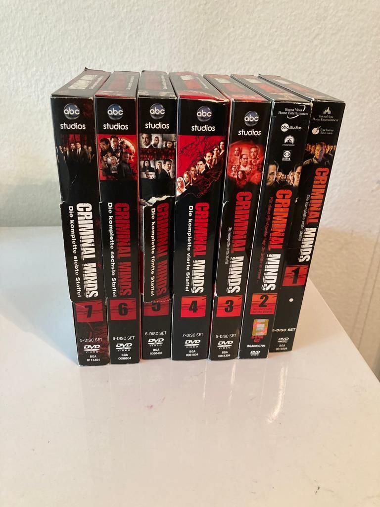 Tutti i DVDs: Criminal Minds 7 Staffeln DVD – Usato da Buttikon SZ venduto da FlohmarktParadies 1