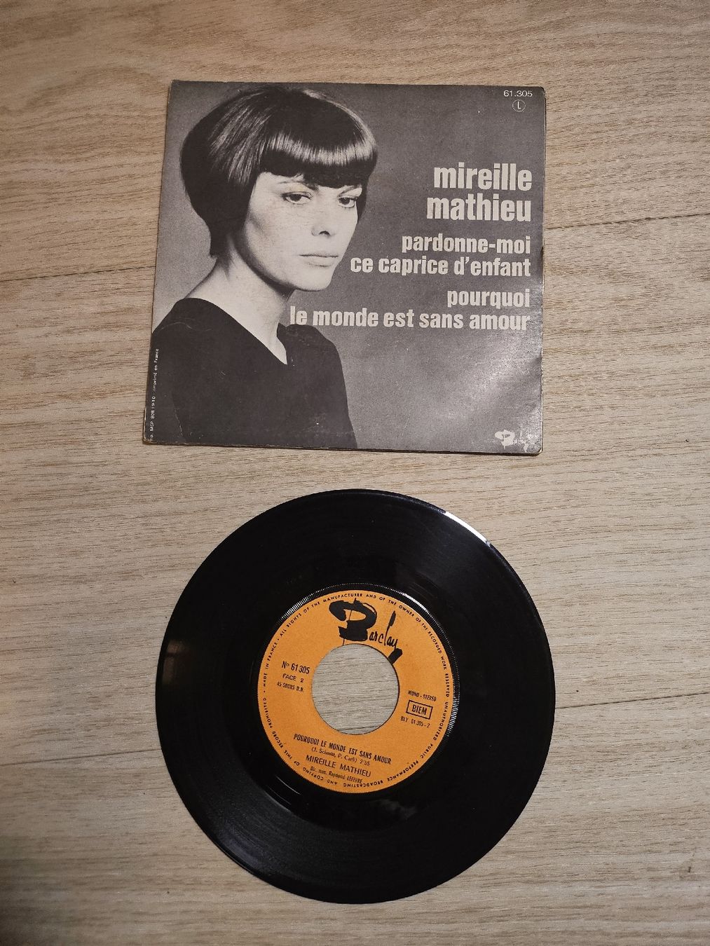Dischi in vinile: Disque vinyle Mireille Mathieu 45t vintage  sixties – Usato da La Joux FR venduto da car_ck96 1
