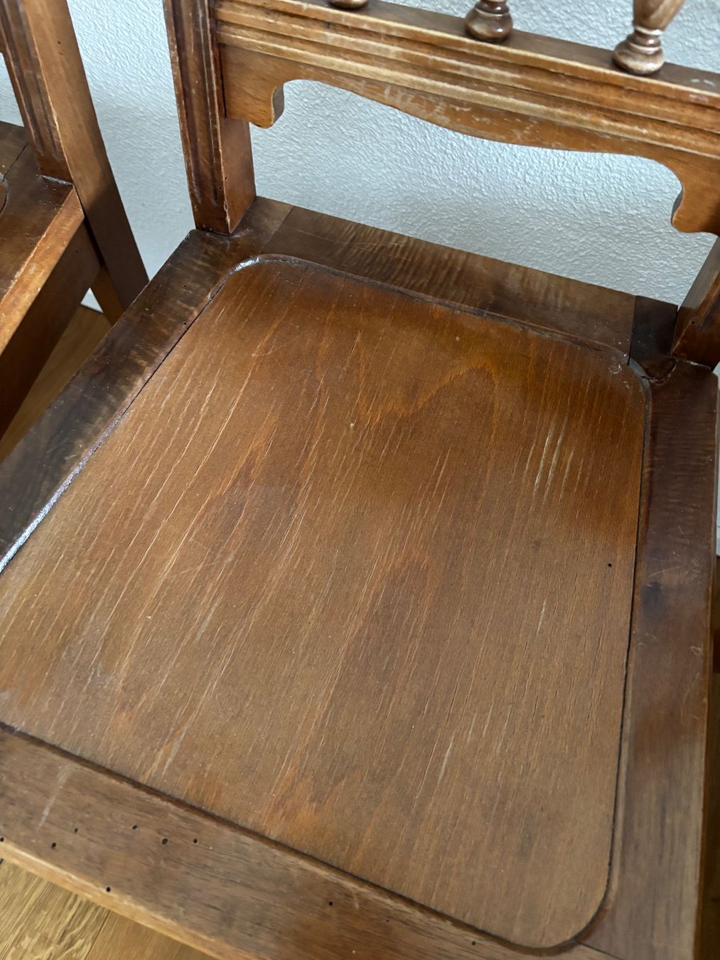 Sedie: 4 antike Holzstühle mit Sternmuster – Usato da Adligenswil venduto da MrDorades 3