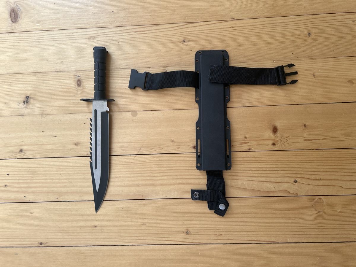 Coltellini militari: Outdoor Messer – Nuovo (secondo la descrizione) da Utzenstorf venduto da _.itallenny07._
