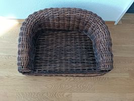 Hundekorb aus Rattan, gebraucht, ohne Kissen