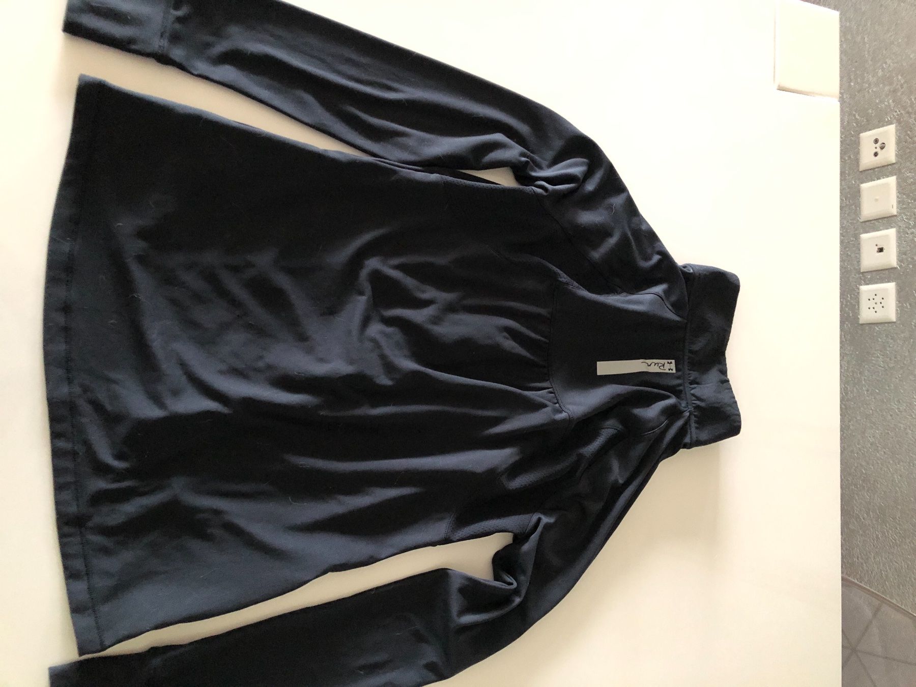T-shirt: Running Shirt Under Armour – Nuovo (secondo la descrizione) da Jenins venduto da Pocahontas013 3