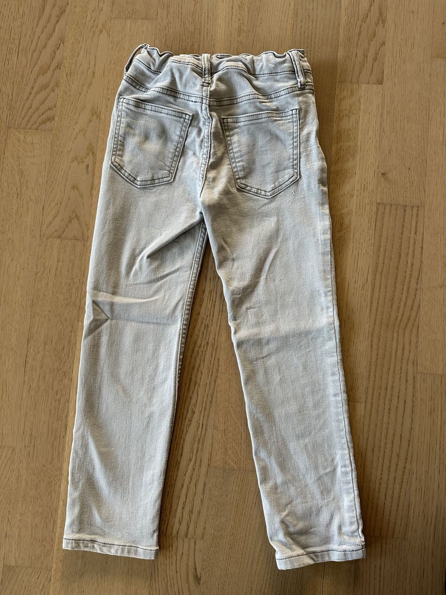 H&M Hosen: Jeans Gr. 122 – Gebraucht aus Kleinandelfingen von Elader 1