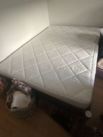 Bett + Matratze + Lattenrost