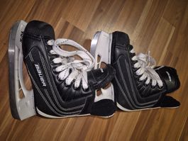 Bauer Schlittschuhe schwarz gr 30 guter Zustand B