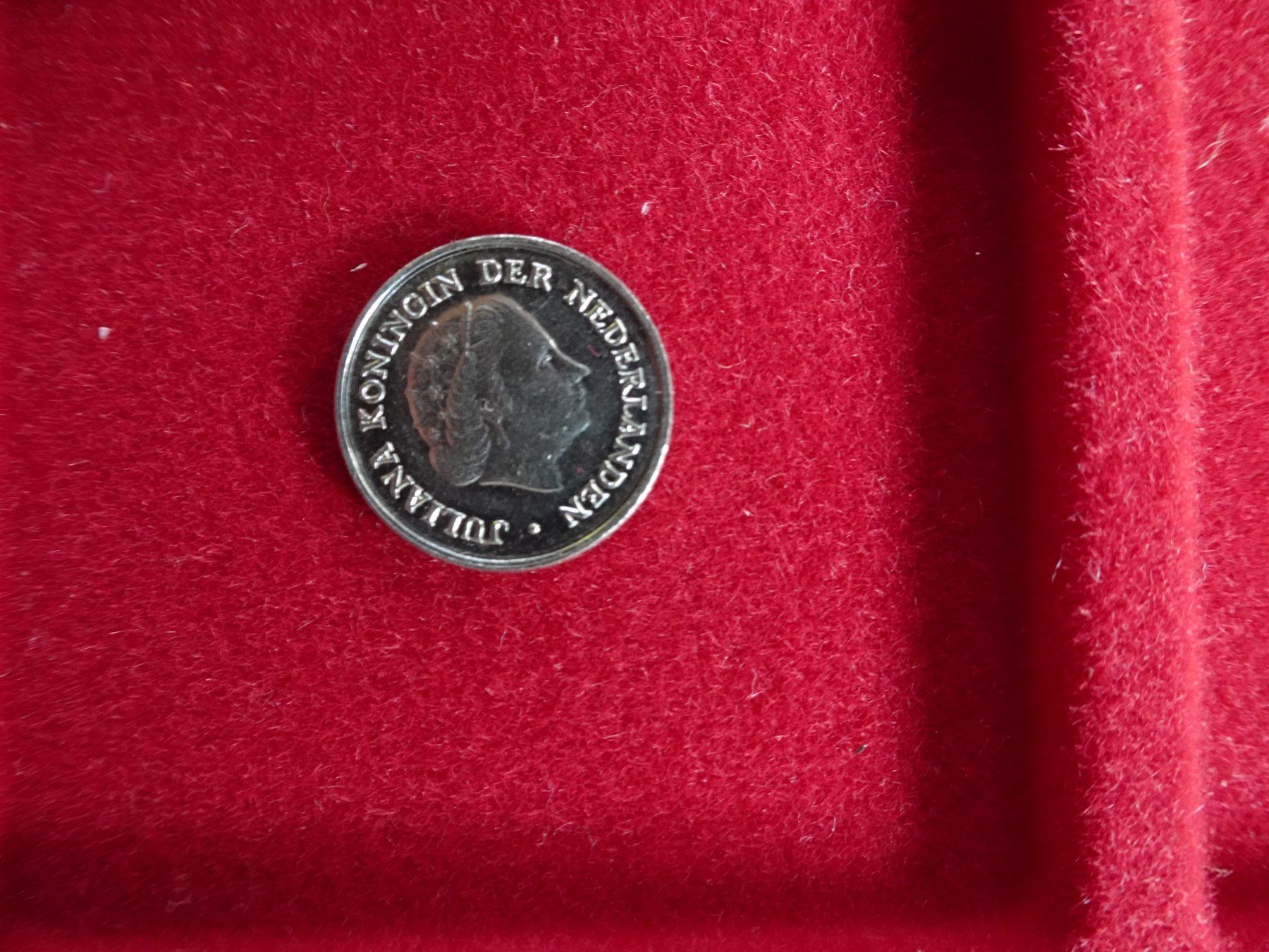 Tutti le monete: 10 Cent Niederlande 1973 - M352 – Usato da Küssnacht am Rigi venduto da Kleinpreis-Shop 1
