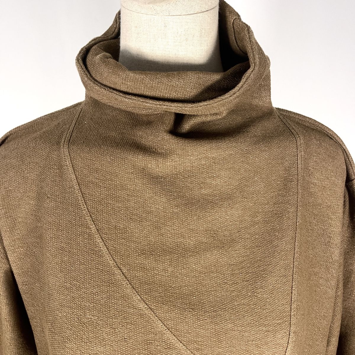 Maglioni & Felpe: LURDES BERGADA New Sweater – Nuovo (secondo la descrizione) da Freienbach venduto da Avviivva_Shop 1