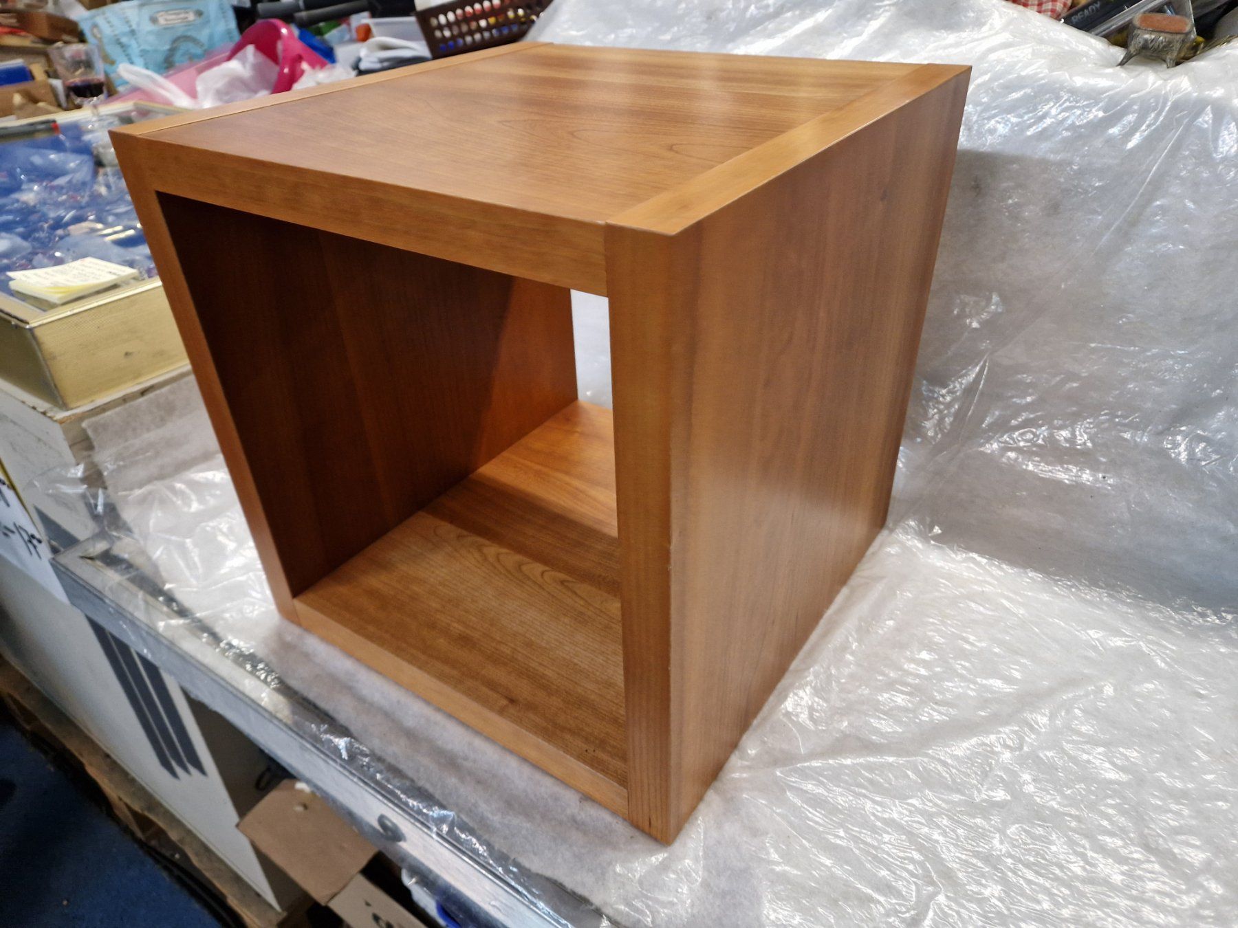 Comodini: Moderner Holzwürfel Holzquader Designklassiker – Usato da Wädenswil venduto da verebe 2