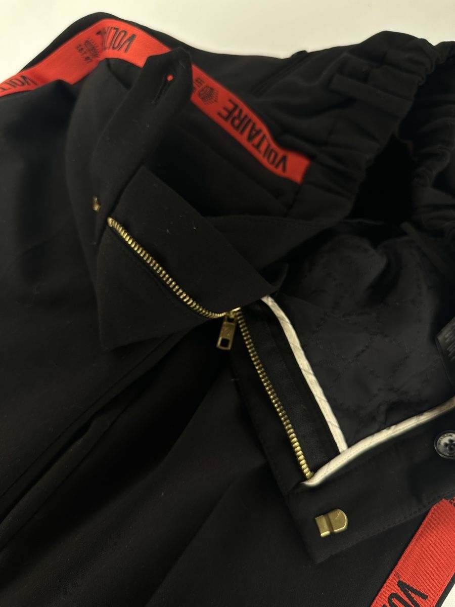 Zadig & Voltaire Pantalons: Zadig & Voltaire Hose, Gr. 36, rot-schwarz – Neuf (Voir description) à Luzern par kim221080 2