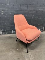 Bequemer Sessel im trendigen Lachsrosa, Top Zustand!