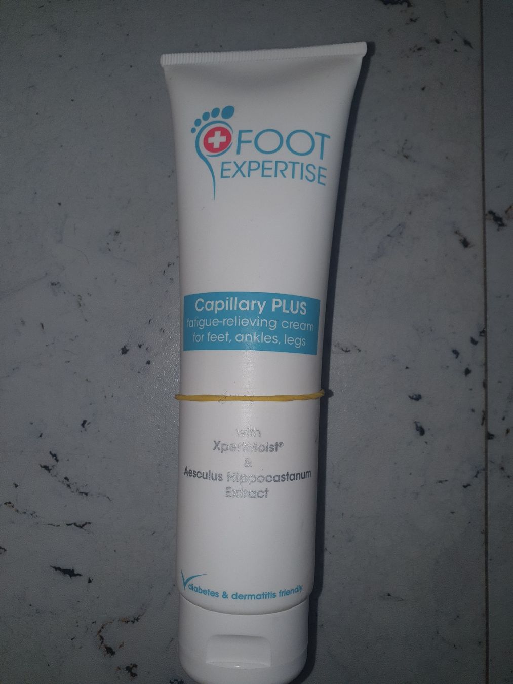 Pédicure: Fuss und Beincreme – Neuf (Voir description) à Moosseedorf par Sonnenschein..