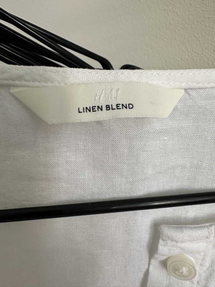 H&M Chemisiers: H&M Bluse Linen Blend, S – D'occasion à Zürich par davinciclaude 2