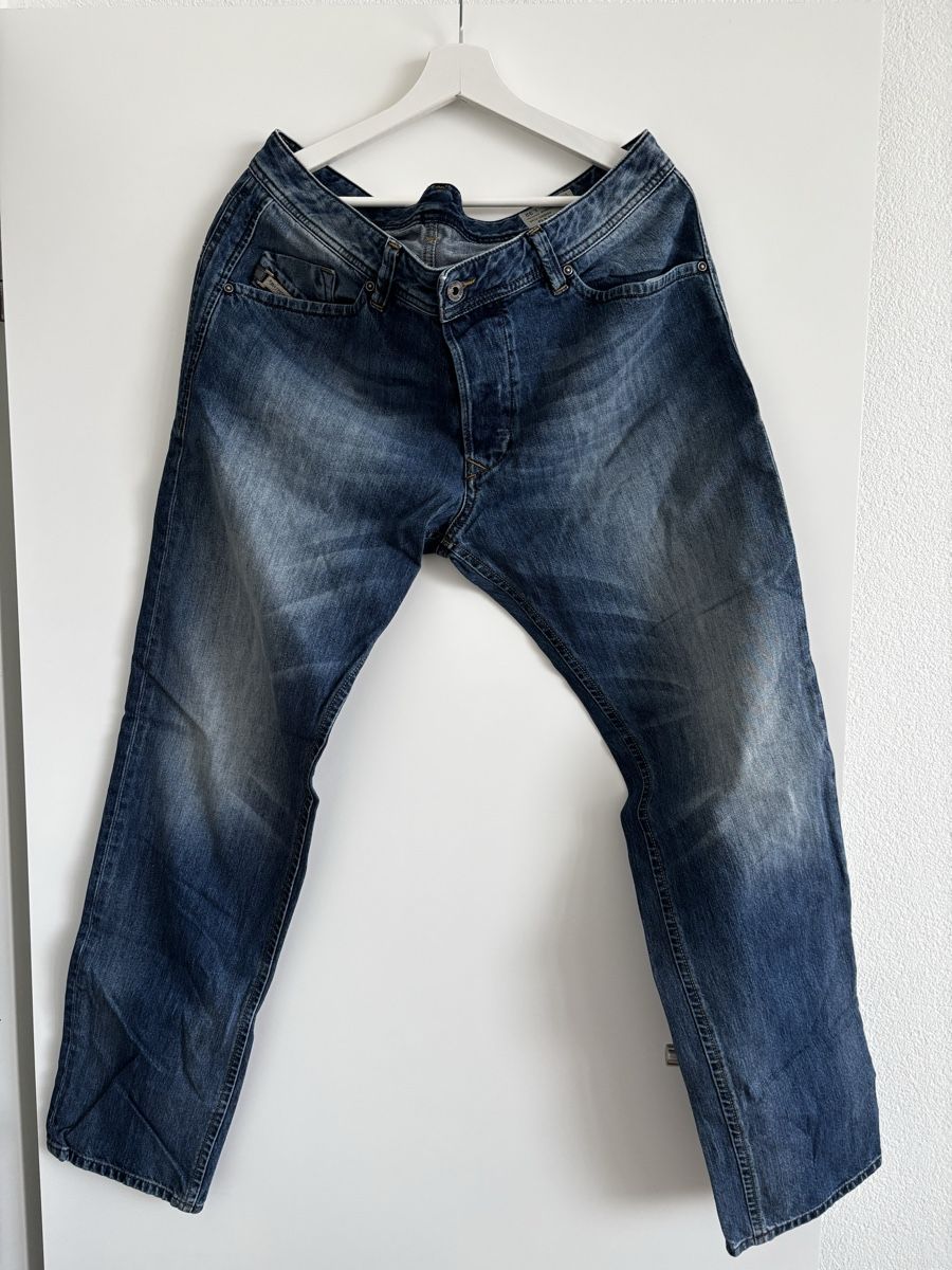 Diesel Jeans: Diesel Jeans – Nuovo (secondo la descrizione) da Basel venduto da sop_h98w