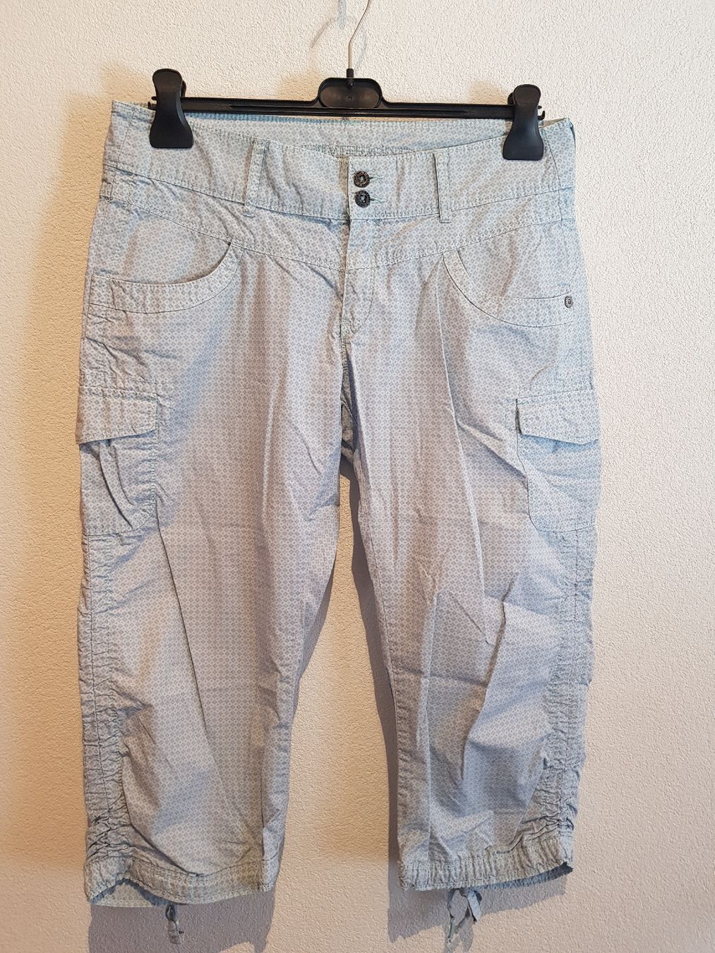Pantaloni: 100% Coton - Bermuda Bleu Ciel - 38 – Usato da Haute-Nendaz venduto da Violette123