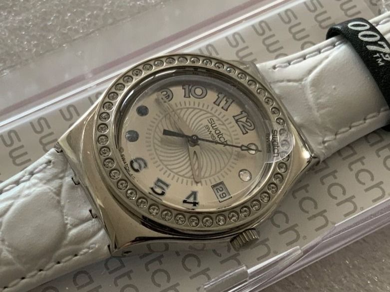 Swatch Montres: Swatch 007 WINT + KIDD / DIAMONDS ARE FOREVER - ungetragen – Neuf avec emballage d'origine à Wettswil par rotonda 1