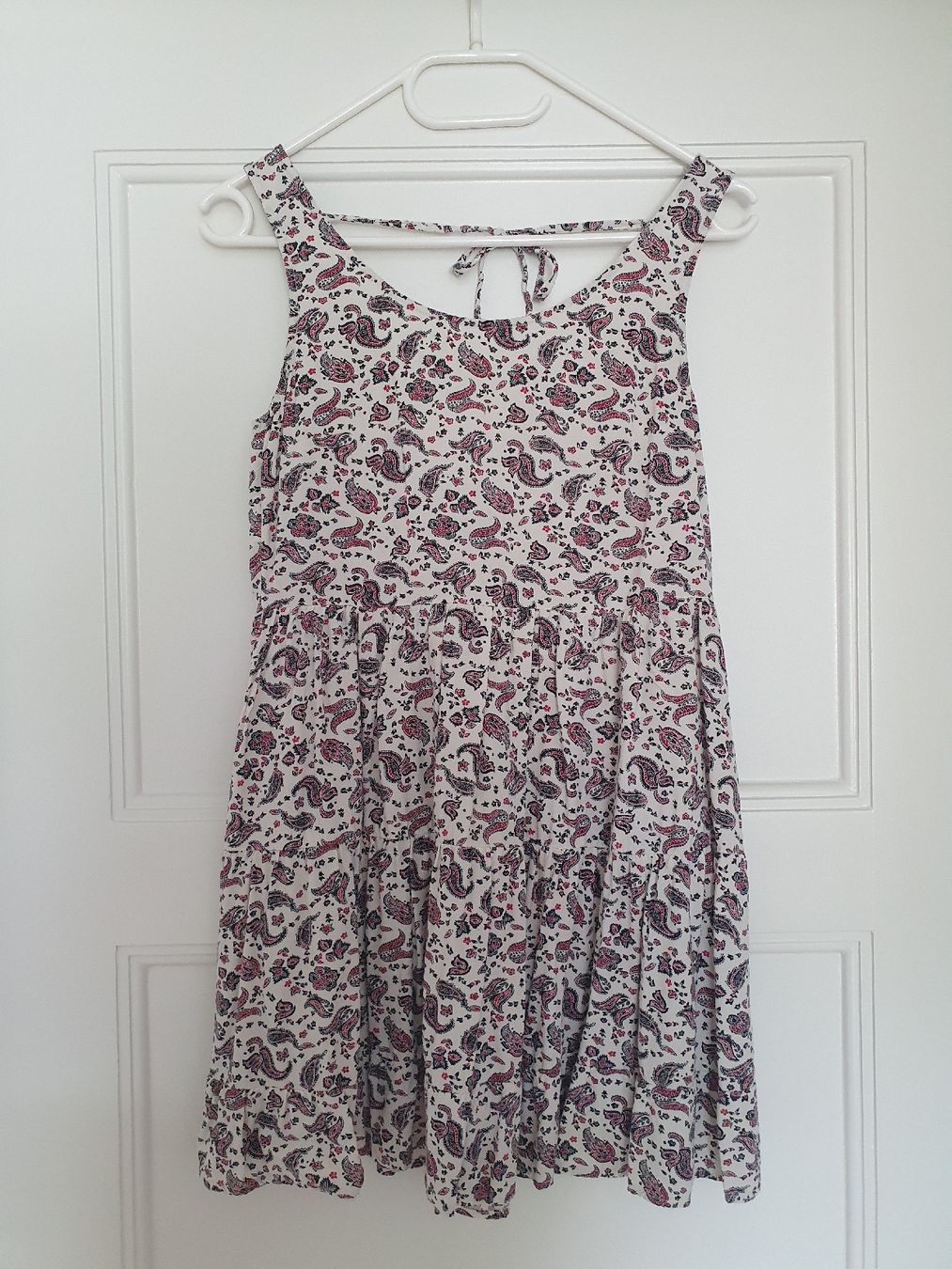 H&M Kleider: Sommerkleid Gr. 34 Divided (H&M) – Gebraucht aus Olten von thefrog96