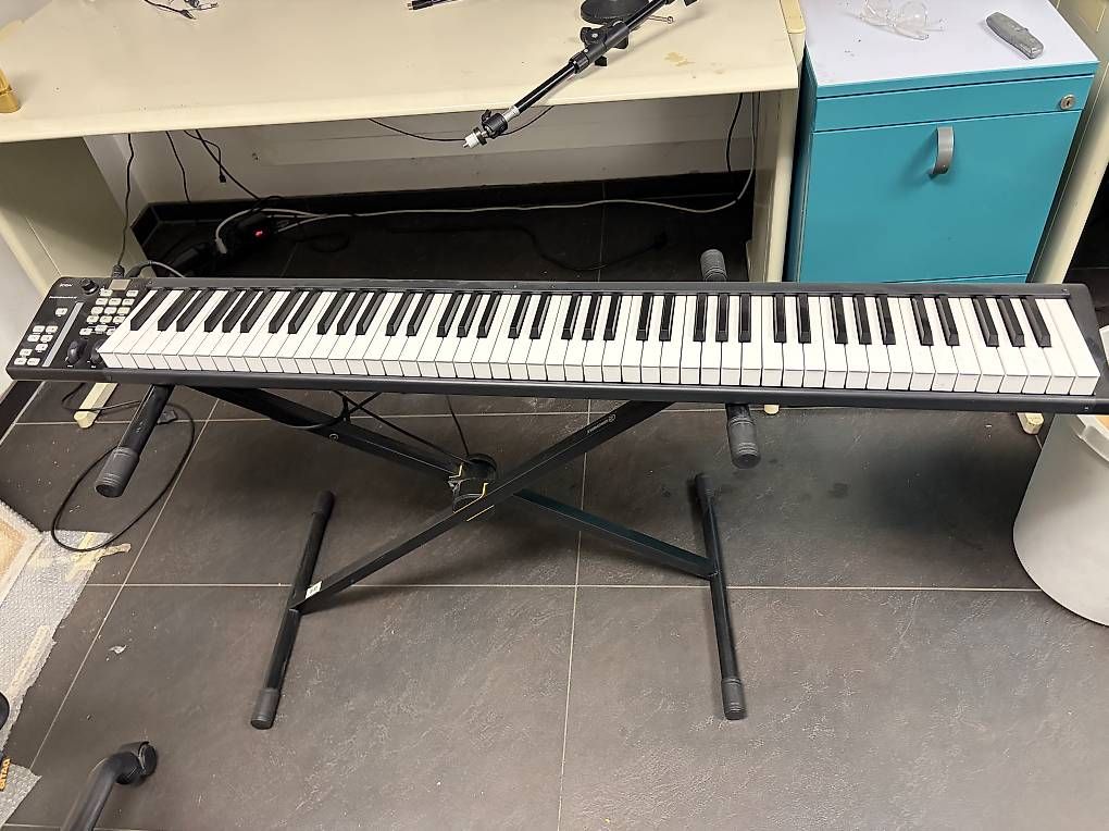 Musikinstrumente: 88 keys midi controller – Gebraucht aus Bern von animaratio