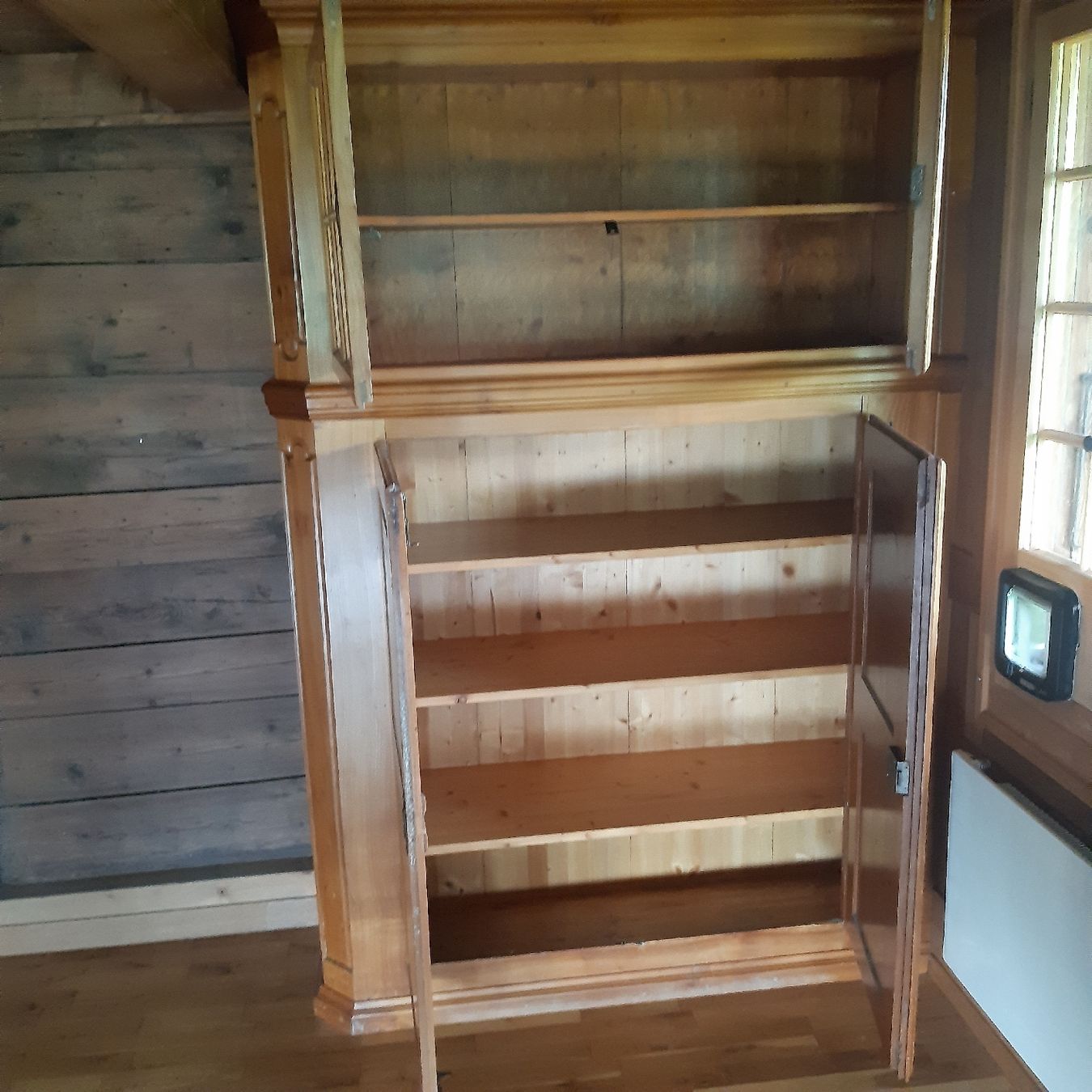 Credenze: Antiker Kirschbaum Buffet, restauriert, Landhausstil – Usato da Langnau i. E. venduto da langi87 1