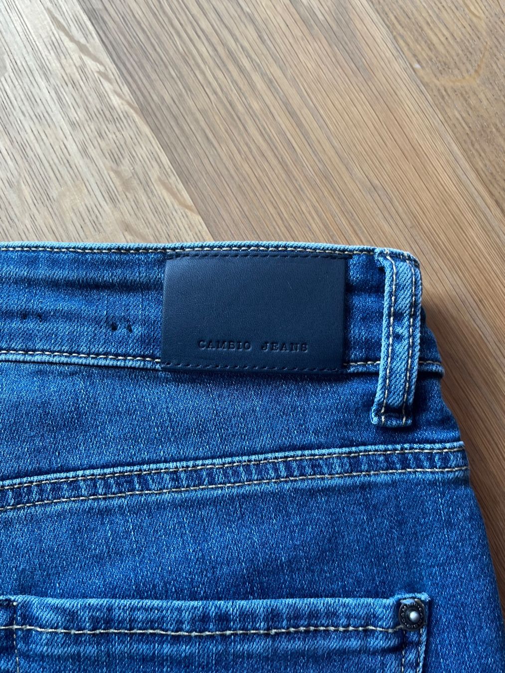 Cambio Jeans: Cambio Paris easy kick – Nuovo (secondo la descrizione) da Bern venduto da Pollensa 6