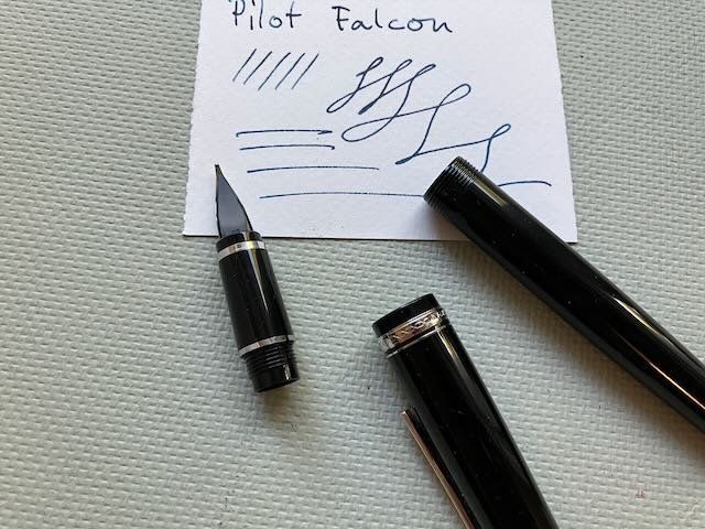 Pilot Stifte & Marker: Füllfederhalter: Pilot/ Falcon/ B – Gebraucht aus Basel von Bayo 5