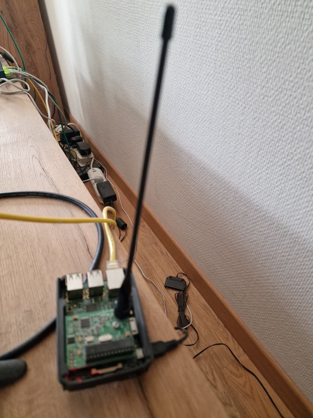 Radiocomunicazione: DV Mini und 2 Hotspot UHF zu verkaufen – Usato da Zürich venduto da HB9EZE 1