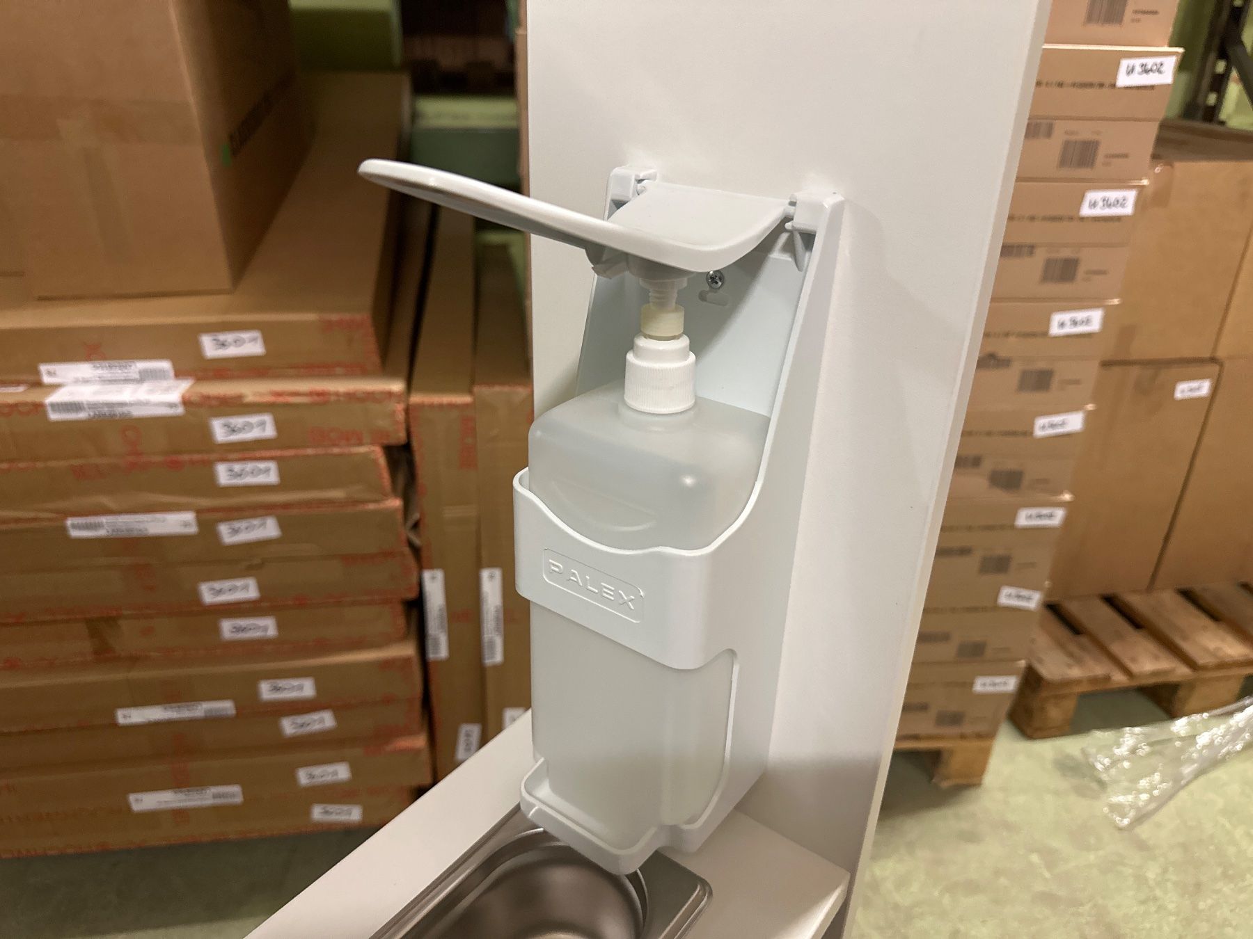 Sonstige Dekorationen & Accessoires: neuer Desinfektionsständer Indoor – Neu (gemäss Beschreibung) aus Necker von liq24 2