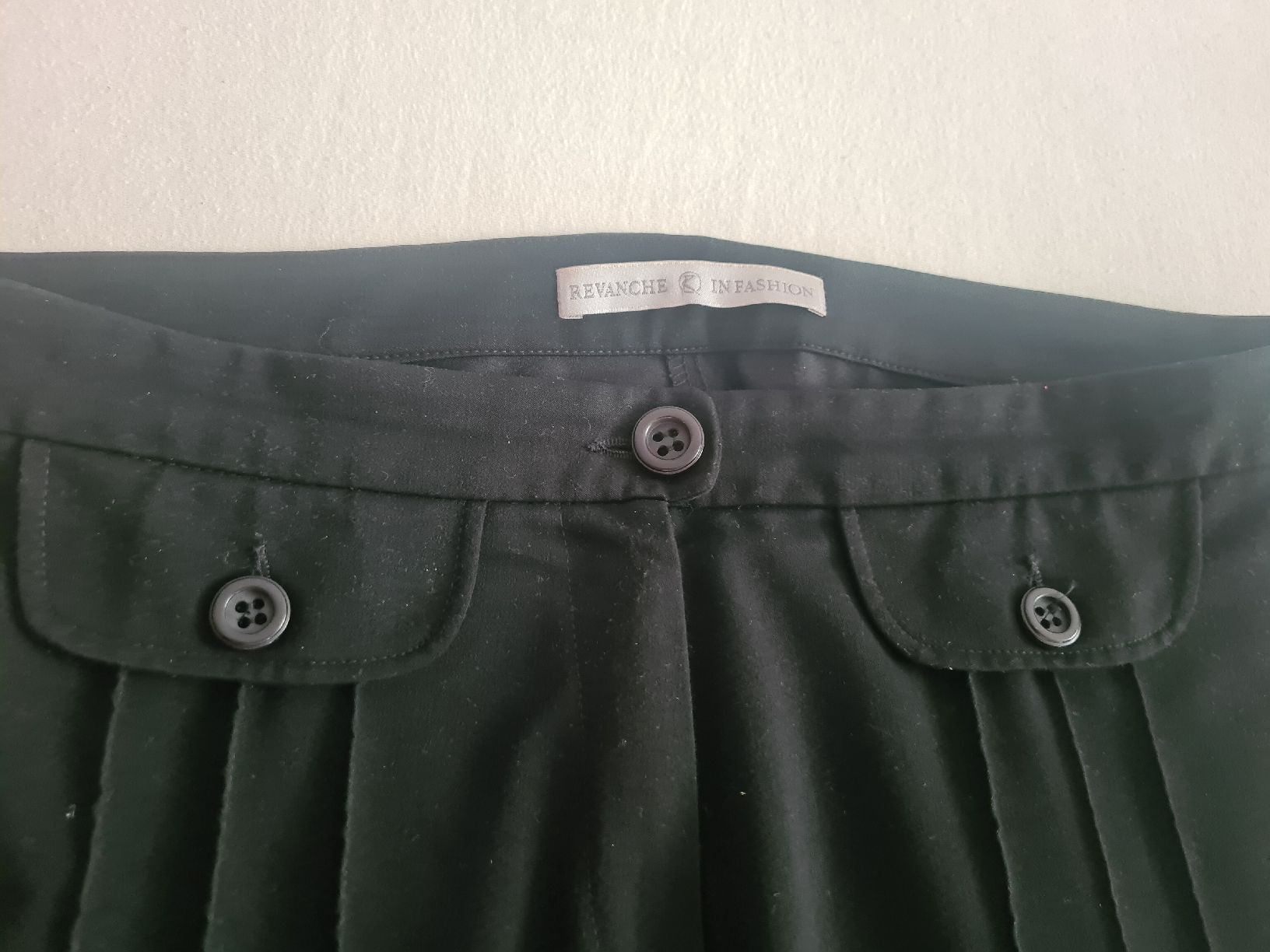Pantaloni: Damenhosen Schwarz Gr 46 – Usato da Steinen venduto da turbogeiss99 3