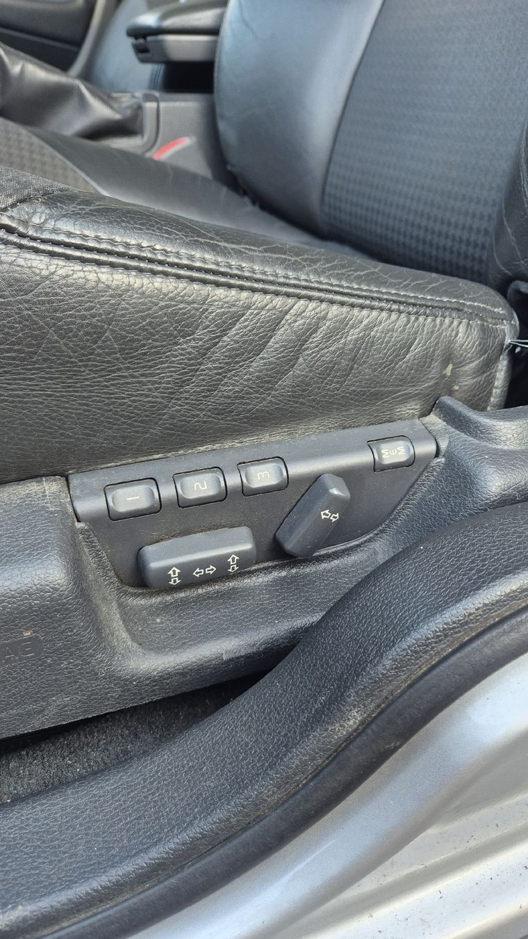 Volvo Automobili: Volvo V70 2.4T Ab 1.- – Usato da Höchstetten venduto da Kurt_vom_dorf 4