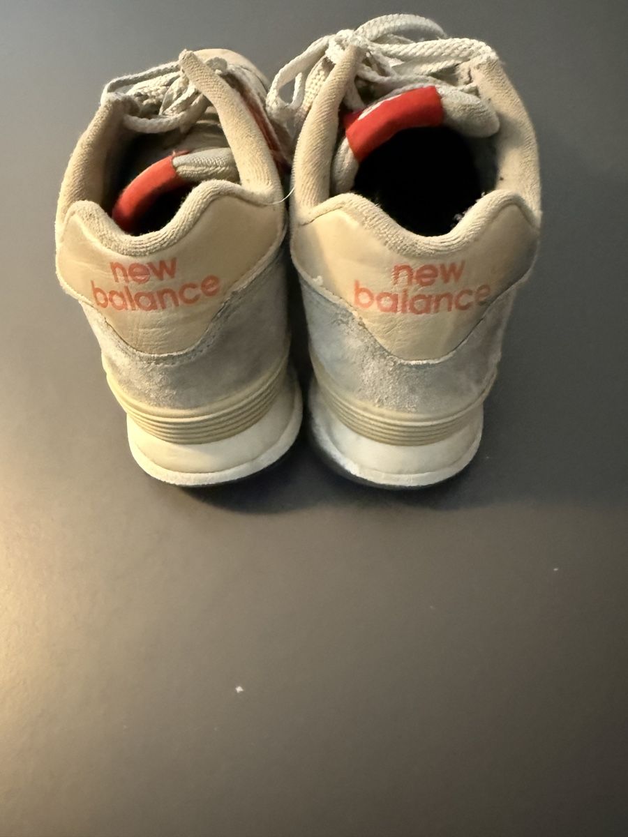 New Balance Scarpe da uomo: New Balance 574 Grösse 42.5 – Usato da Zürich venduto da kuengka 4