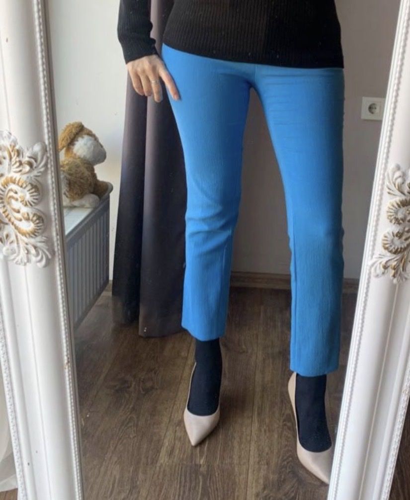 Emilio Pucci Pantaloni: Emilio Pucci Hose, Gr. 38, Hellblau – Nuovo (secondo la descrizione) da Gossau ZH venduto da ann_2qmy 3