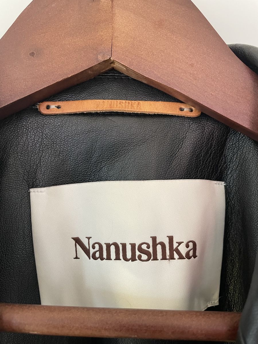 Nanushka Giacche: Nanushka oversized leather blazer black – Usato da Basel venduto da ana_6yp9 1
