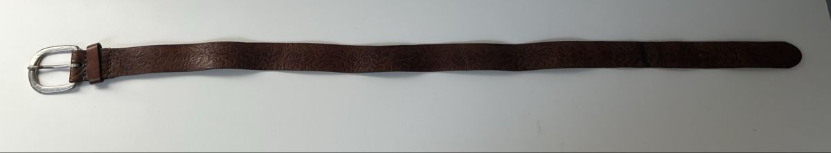 Cinture: Leather belt brown embossed floral pattern acceptable – Usato da Saland venduto da ele_vc96 3