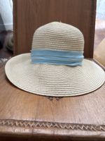 Chapeau d'été en papier - parfait pour le soleil d'été!
