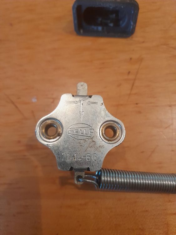 Flaconi Bremslichtschalter - Universal Für Oldtimer