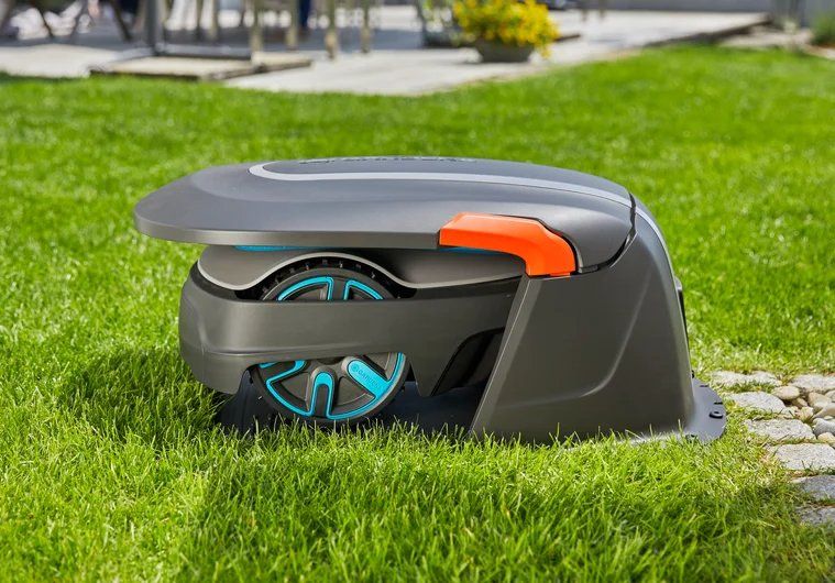 Rifugi: Garage Robot tondeuse Gardena Sileno – Usato da Chézard-St-Martin venduto da kdu_f9lw 4