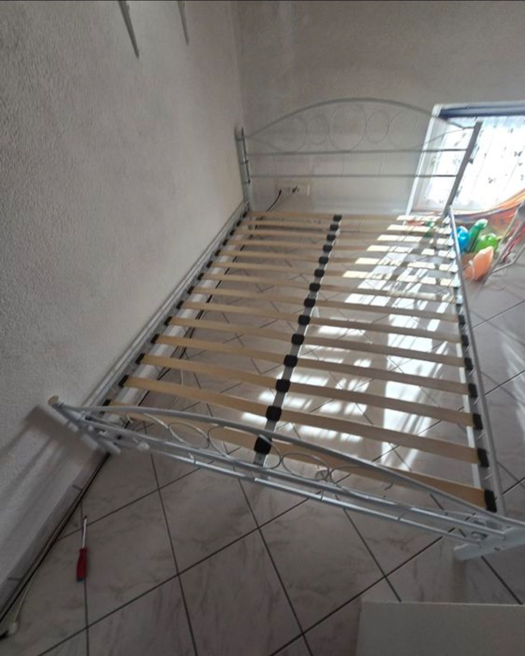 Letti: Bettgestell mit Lattenrost 140x200 – Usato da Büsserach venduto da sobis.trade