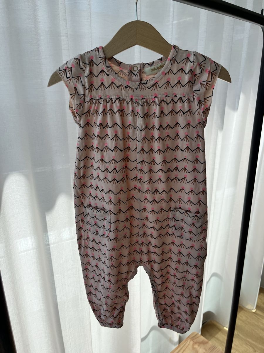 Pagliaccetti: Soft Gallery Jumpsuit, 9 Monate – Usato da Wauwil venduto da LoU-AiRiN