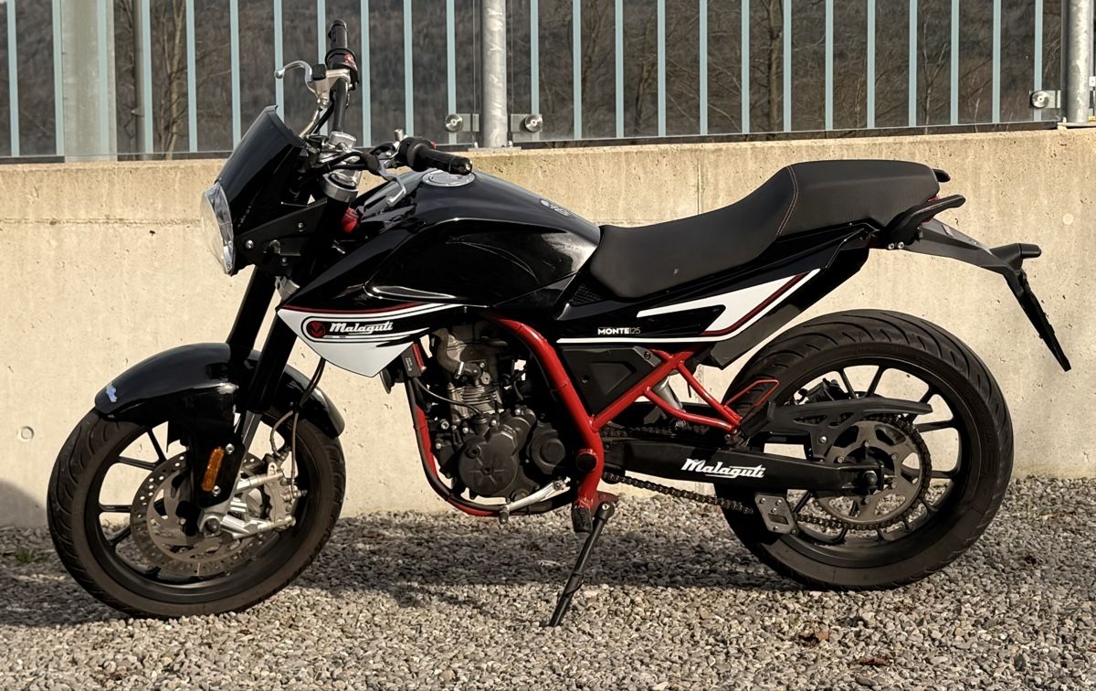 Malaguti Strada: Malaguti Monte Pro 125, Top Zustand – Usato da Alpnachstad venduto da Bigdeals0