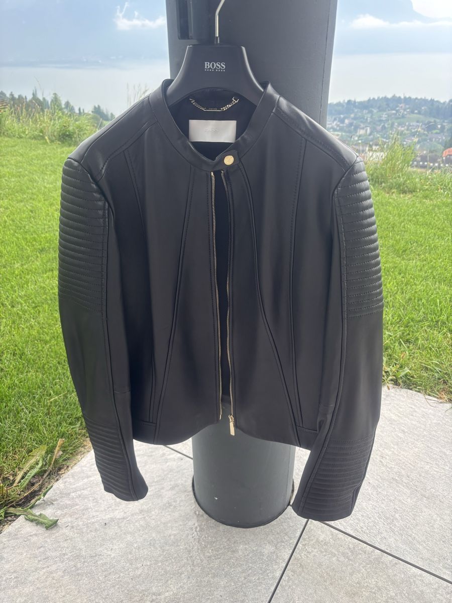 Hugo Boss Jacken: Hugo Boss - veste cuir souple – Gebraucht aus Chamby von vuittonista 1
