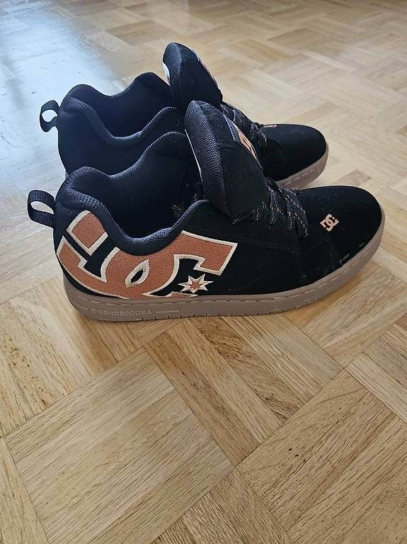 Scarpe da uomo: DC Shoes Court Graffik – Nuovo e nell'imballaggio originale da Baar venduto da aeMPe 2