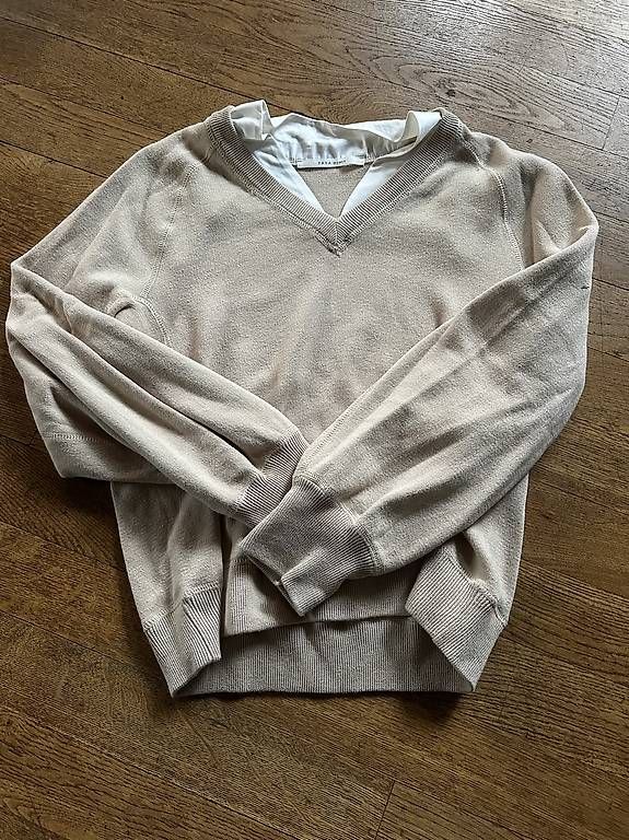 Lots de vêtements: Jacke und Pullover Grösse S+M – D'occasion à Aathal-Seegräben par rom_cg7q 3