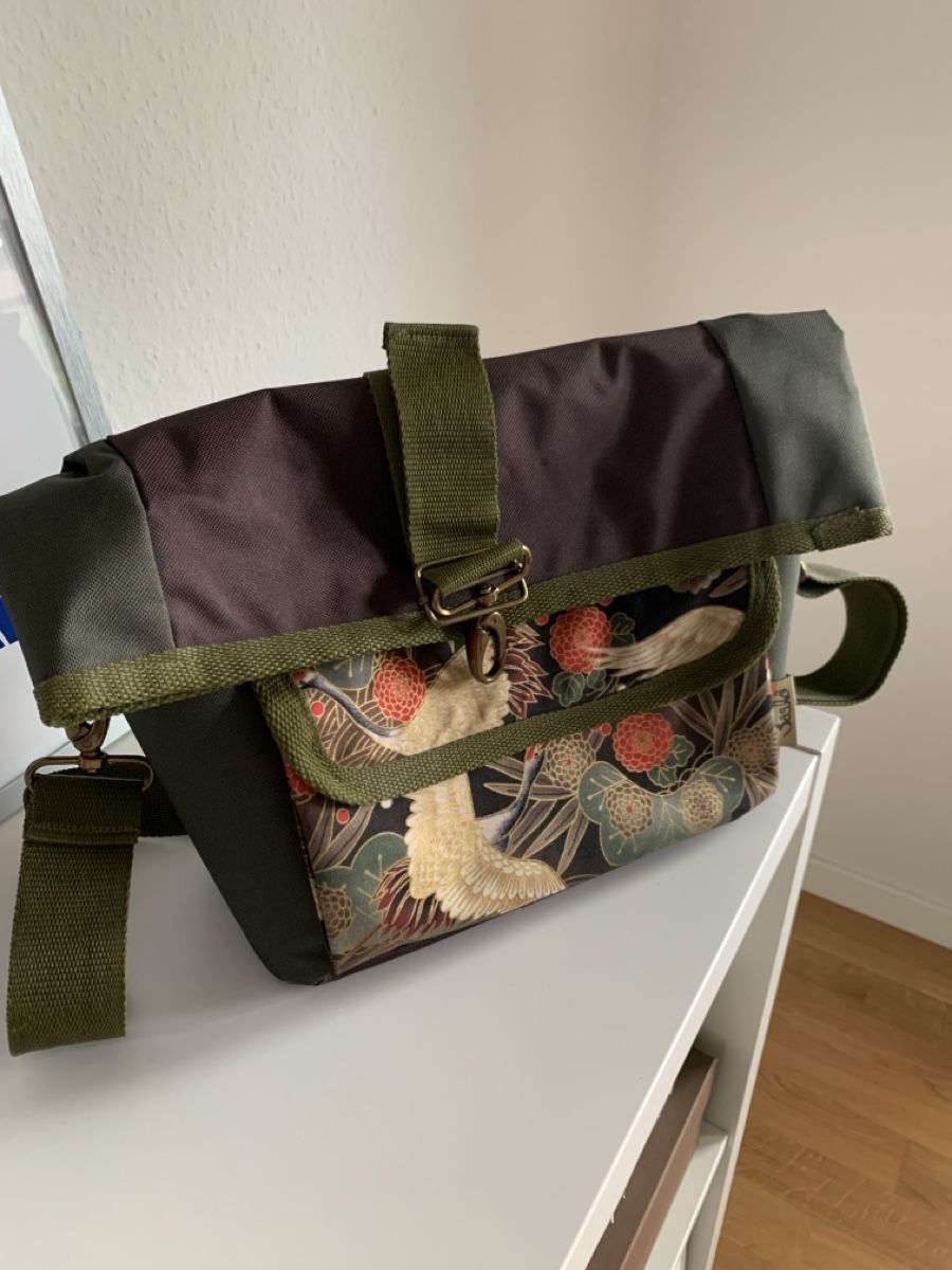 Taschen für Damen: Unique Handmade Shoulder / Bicycle Bag – Neu (gemäss Beschreibung) aus Zug von digalvao 2