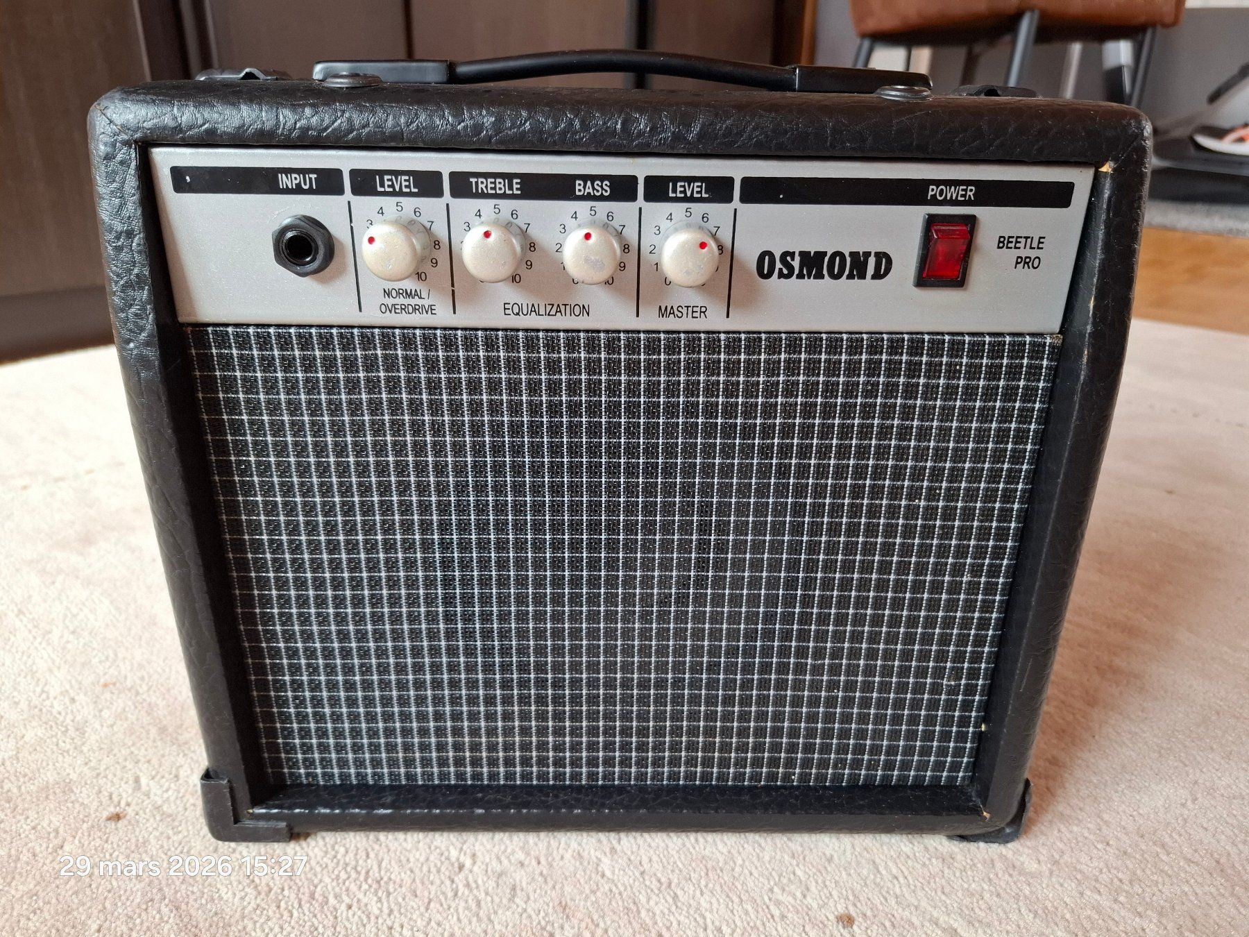 Strumenti musicali: Osmond Beetle Pro 20W – Usato da Yverdon-les-Bains venduto da Dan00