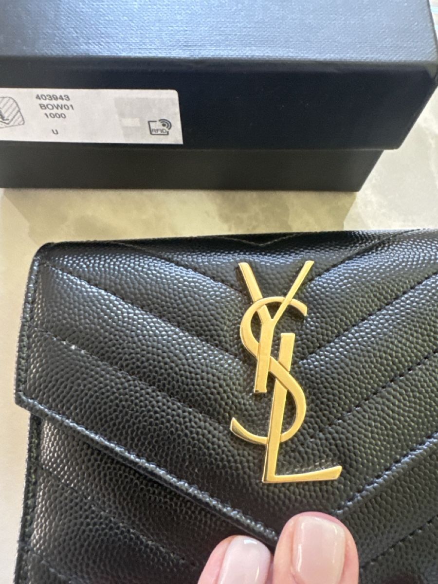 Saint Laurent Brieftaschen: Saint Laurent Portemonnaie schwarz – Gebraucht aus Eglisau von nil_wls5 5